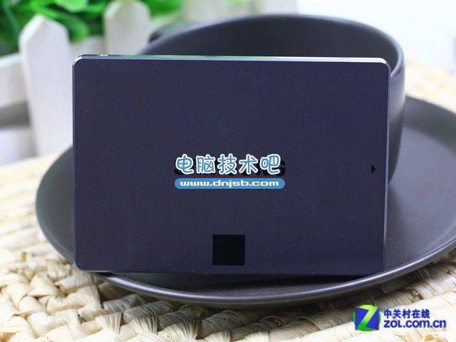 三星 SSD 840 EVO（250GB） 外观图 