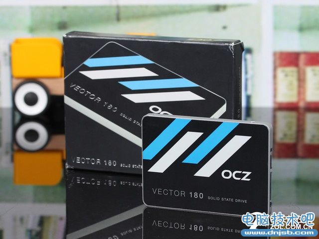 OCZ Vector 180系列 外观图 