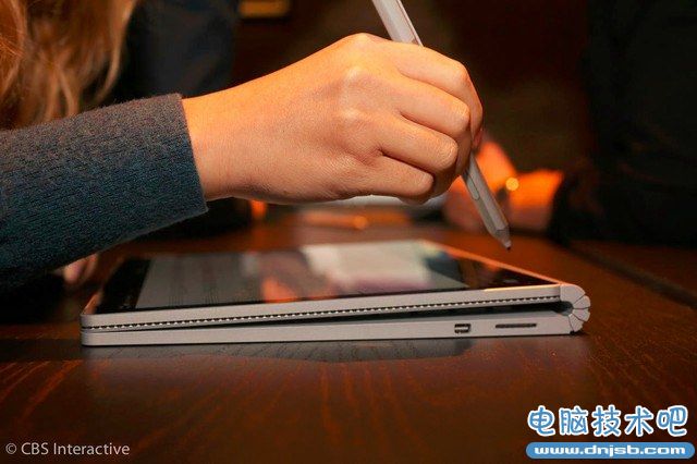 甩MacBook Pro几条街 Surface Book笔记本图赏