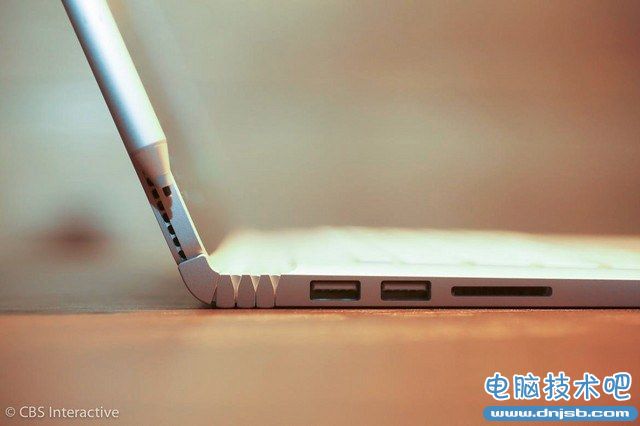 甩MacBook Pro几条街 Surface Book笔记本图赏