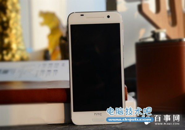 完爆iPhone6s HTC One A9自信满满