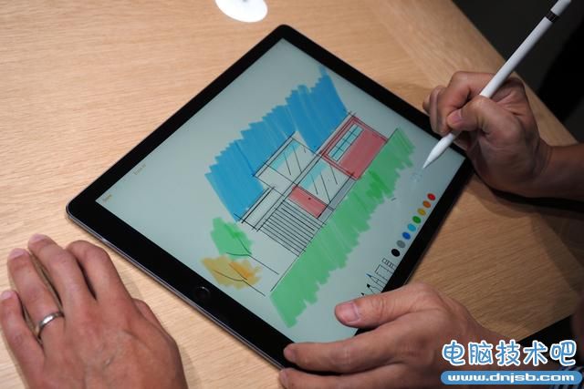 iPad Pro外媒评测观点汇总 还无法替代笔记本