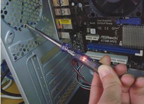 电脑主机外壳漏电是怎么回事 电脑机箱电源漏电正常吗怎么解决