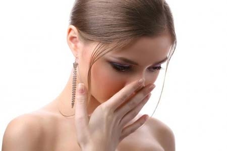嘴苦是怎么回事 嘴苦的原因和治疗方法