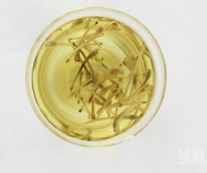 金银花泡水喝有什么功效和作用 金银花和什么搭配喝最好