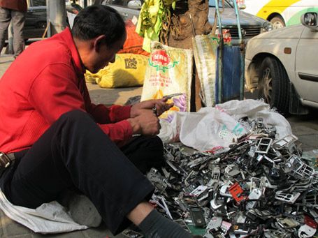 华强北回收废旧手机全过程