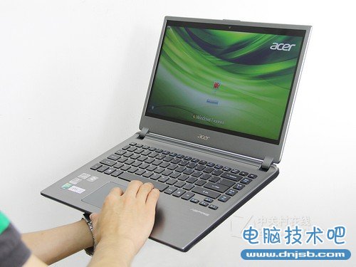 Acer M5-481G灰色 外观图 