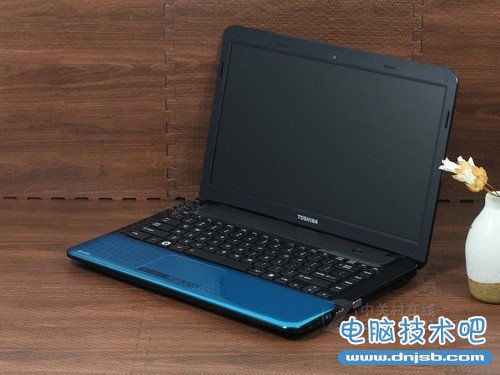 东芝 M800锐丽蓝 外观图 