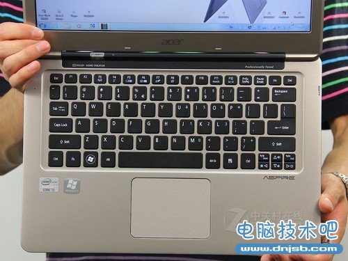 Acer S3-391香槟色 键盘面图 