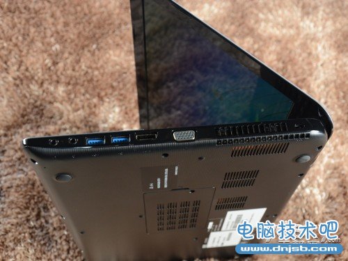 传统PC也疯狂 东芝Satellite S40外观评测