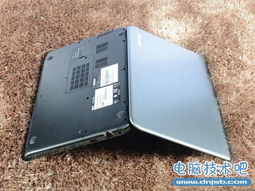 传统PC也疯狂 东芝Satellite S40外观评测