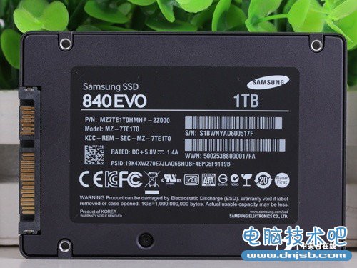 性能相差2000MB/s！PCI-E狂虐SATA SSD(20日早上一定发布） 