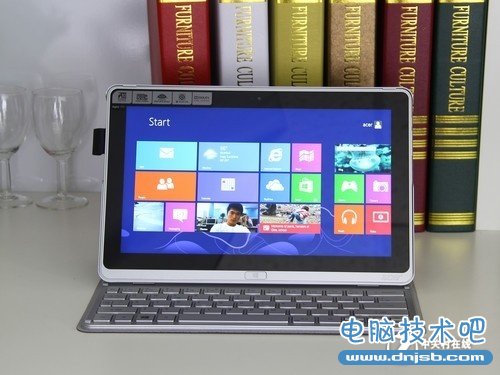 Acer P3-171 正面图 