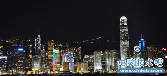 城市繁华下，你可知互联网在香港已属夕阳行业？创业者想放弃外包、自主创新又是如何艰难？