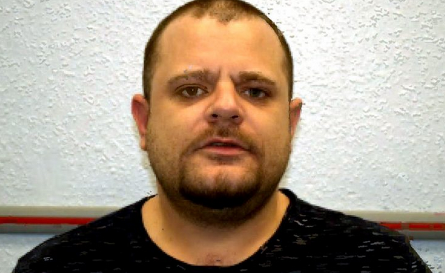 黑暗黑客霸王成员英国黑客内森·怀亚特（Nathan Wyatt）被判入狱五年